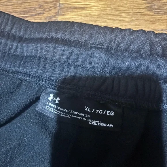 Mens Under Armour Black Pants Joggers Size XL ColdGear Loose Sweatpants - Picture 3 of 5